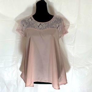 Women’s size 6 Top H&M